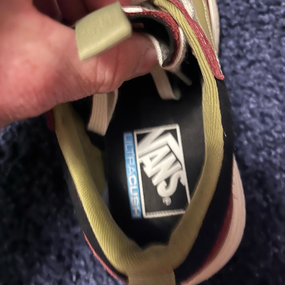 Vans UltraRange EXO SE is women’s sz6.5, men’s 5 - Picture 5 of 14
